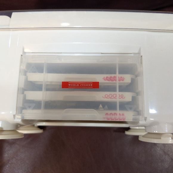 Paderno 4 blade spiralizer - Picture 3 of 16